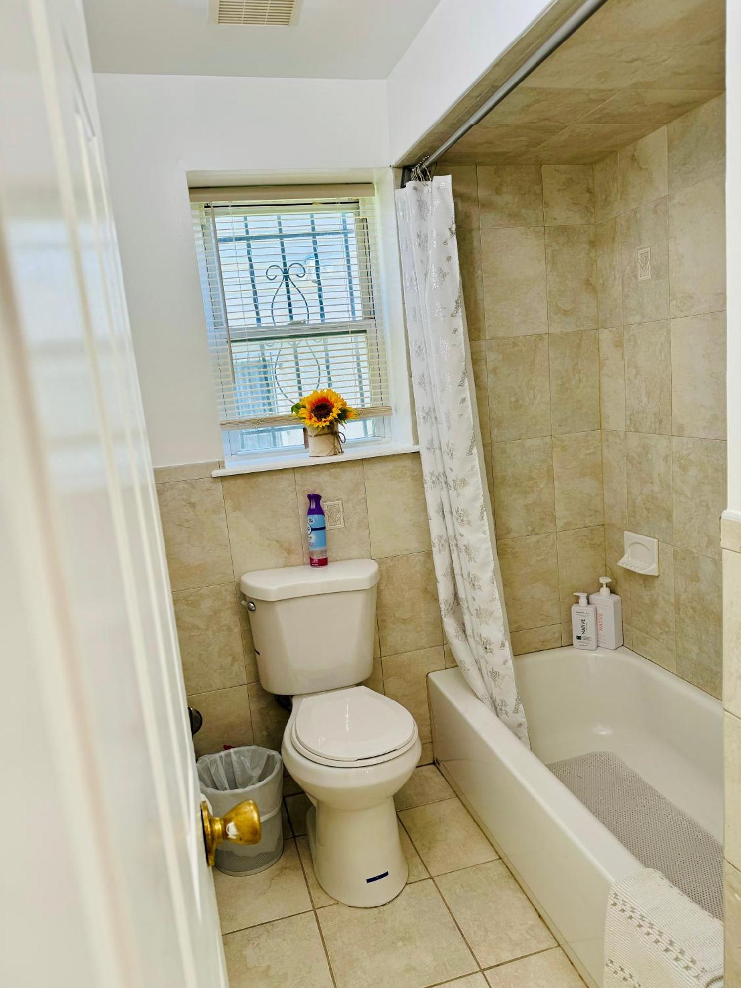 Cozy Evergreen Apartment By Newark Airport Eksteriør billede
